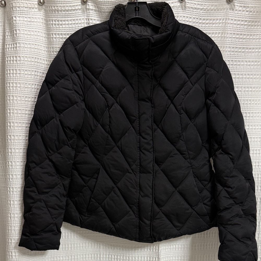 Eddie Bauer Women Black Puffer Jacket SZ L goose down 650 Fill crop quilted‎ EUC